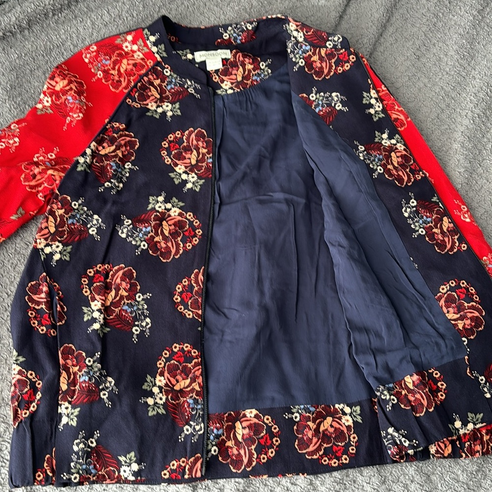 flower patterned zip up jacket - Picture 2 of 3